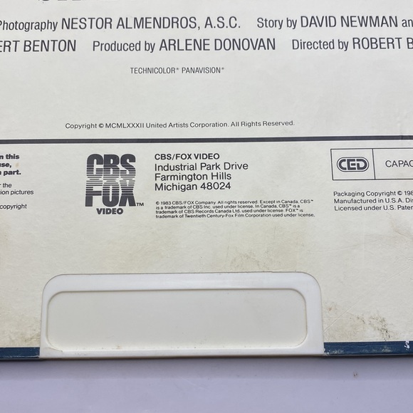 Still Of The Night, CBS FOX Video Disc - Picture 10 of 12